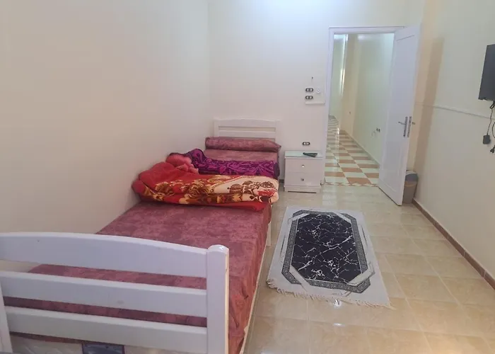 Sweet Home 8- Egyptian Only Ostello